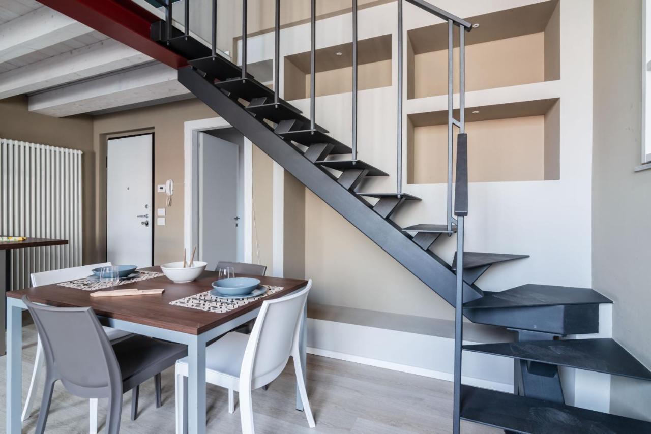 Pavia Tower - By Host4U Apartment Exterior foto